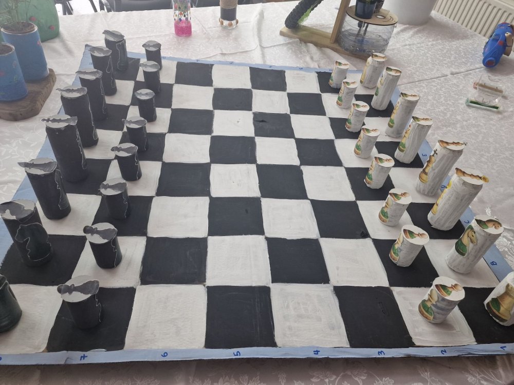 Διαγωνισμός από Ανακυκλώσιμα Υλικά 