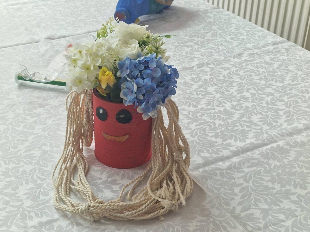 Διαγωνισμός από Ανακυκλώσιμα Υλικά 