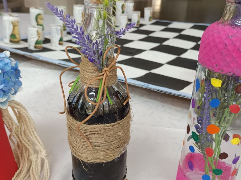 Διαγωνισμός από Ανακυκλώσιμα Υλικά 