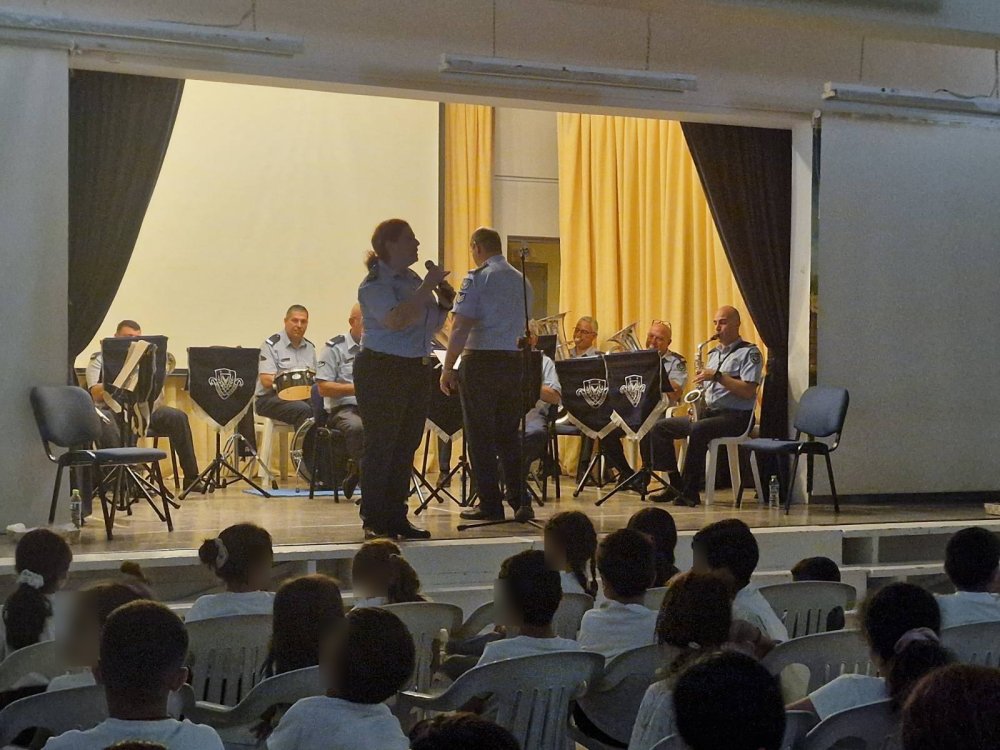 15/5: το σχολείο μας είχε τη χαρά να φιλοξενήσει τη φιλαρμονική της Αστυνομίας