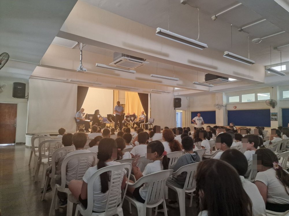 15/5: το σχολείο μας είχε τη χαρά να φιλοξενήσει τη φιλαρμονική της Αστυνομίας