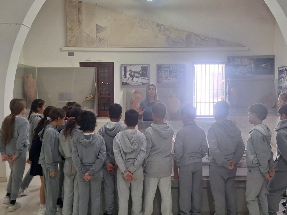 Γ' ταξη: εκπαιδευτική εκδρομή στον αρχαιολογικό μουσειο Κούριου στην Επισκοπή