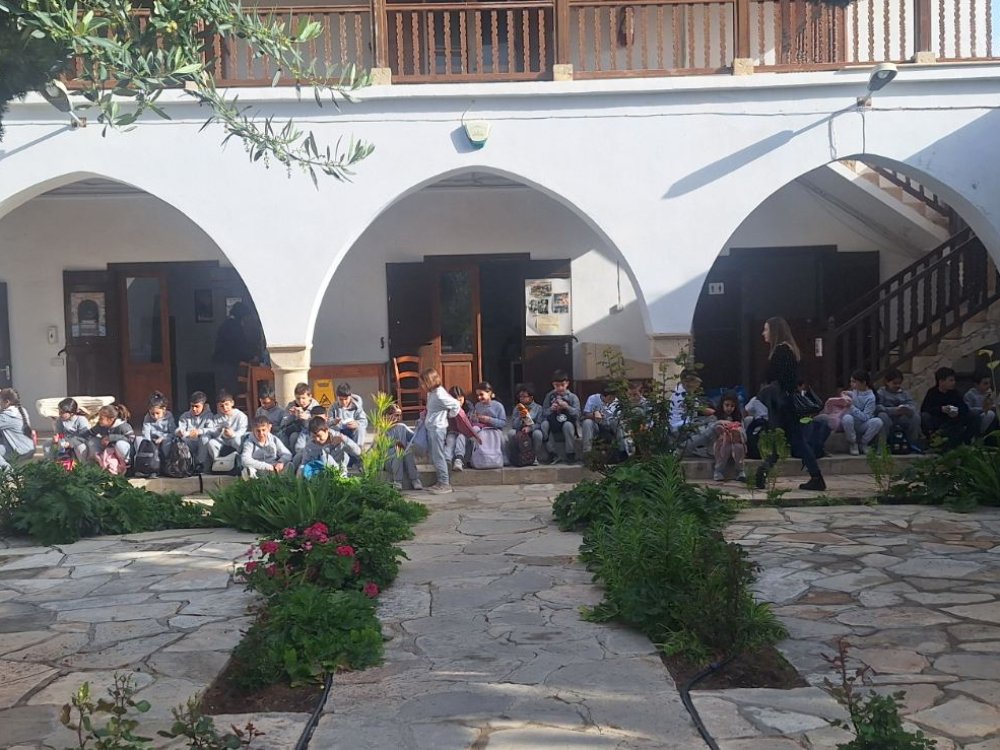 Γ' ταξη: εκπαιδευτική εκδρομή στον αρχαιολογικό μουσειο Κούριου στην Επισκοπή