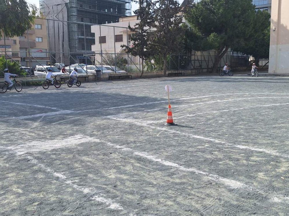 17 Μαρτιου: Ημερίδα ποδηλασίας για τα παιδιά της Γ' τάξης στα πλαίσια του μαθήματος της φυσικης αγωγής