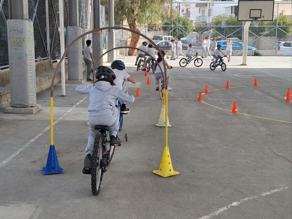 17 Μαρτιου: Ημερίδα ποδηλασίας για τα παιδιά της Γ' τάξης στα πλαίσια του μαθήματος της φυσικης αγωγής