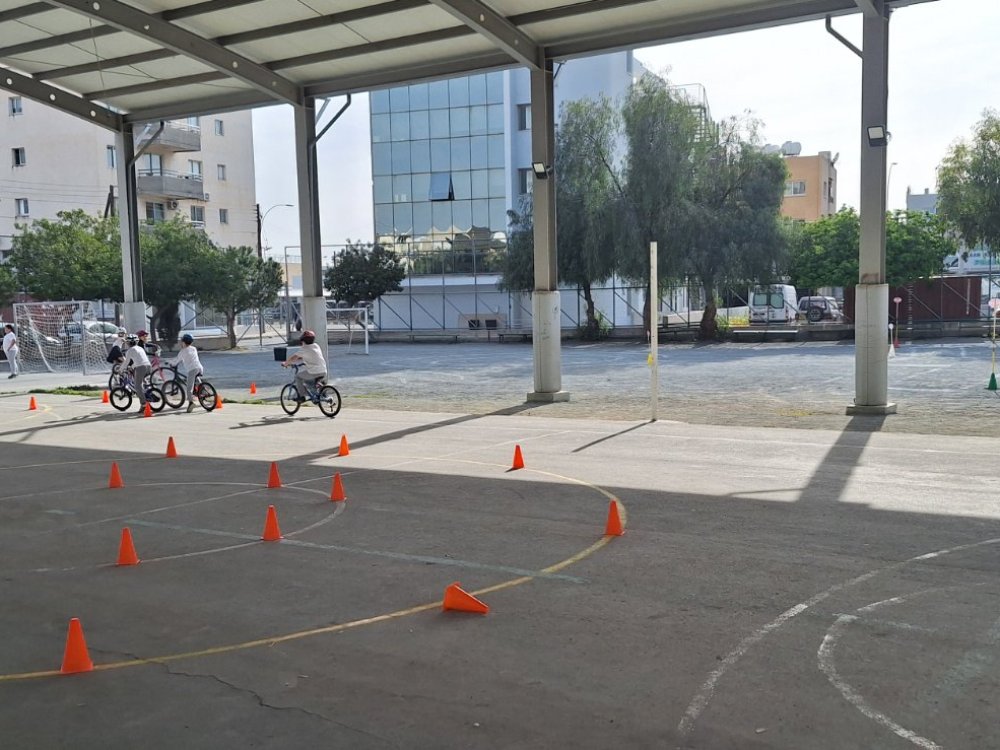 17 Μαρτιου: Ημερίδα ποδηλασίας για τα παιδιά της Γ' τάξης στα πλαίσια του μαθήματος της φυσικης αγωγής