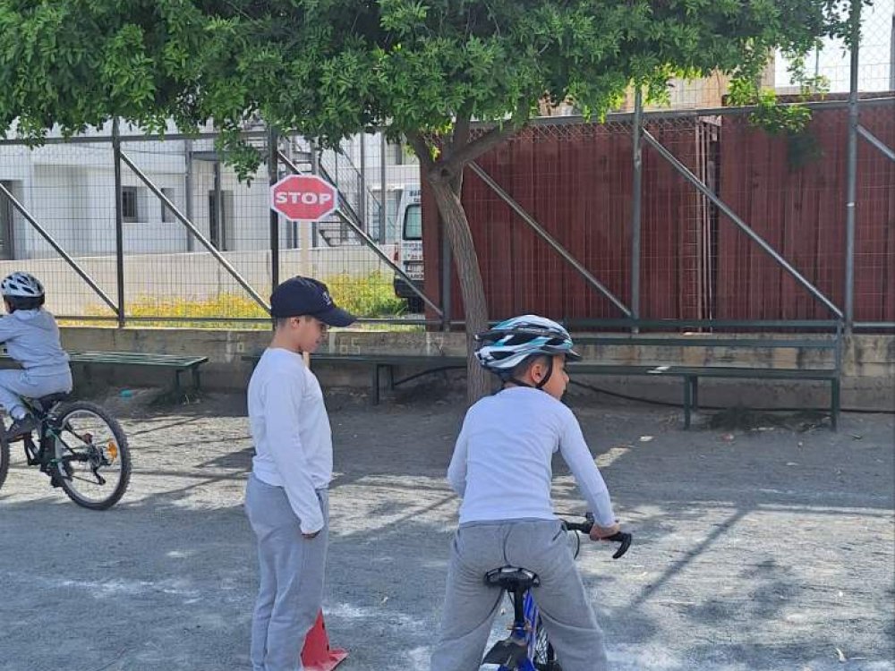 17 Μαρτιου: Ημερίδα ποδηλασίας για τα παιδιά της Γ' τάξης στα πλαίσια του μαθήματος της φυσικης αγωγής