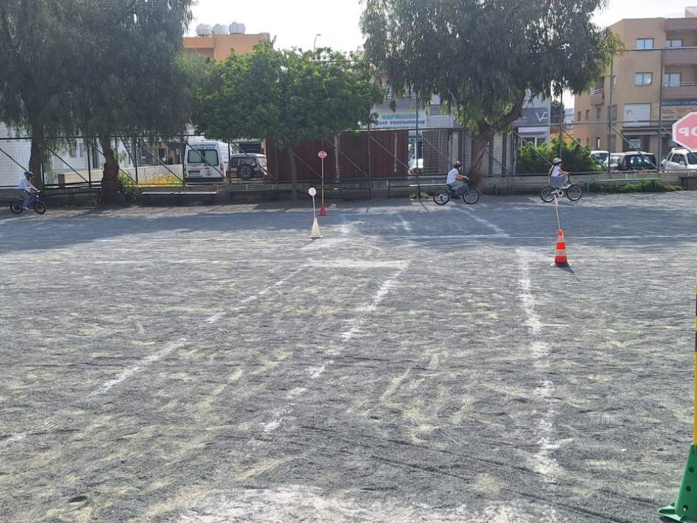 17 Μαρτιου: Ημερίδα ποδηλασίας για τα παιδιά της Γ' τάξης στα πλαίσια του μαθήματος της φυσικης αγωγής