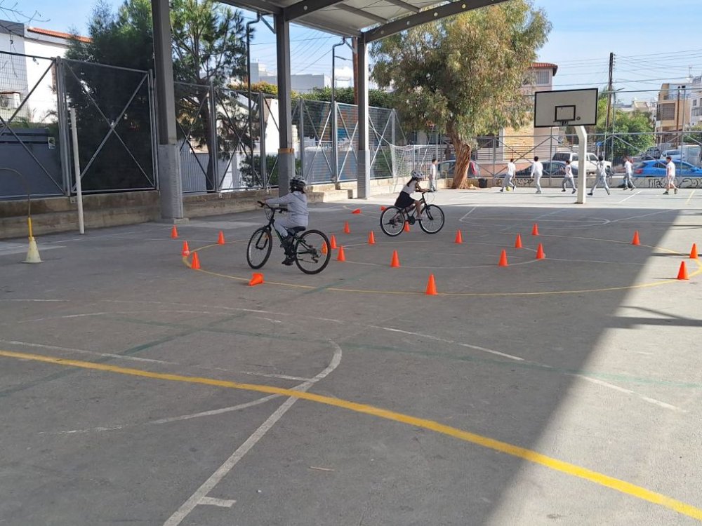 17 Μαρτιου: Ημερίδα ποδηλασίας για τα παιδιά της Γ' τάξης στα πλαίσια του μαθήματος της φυσικης αγωγής