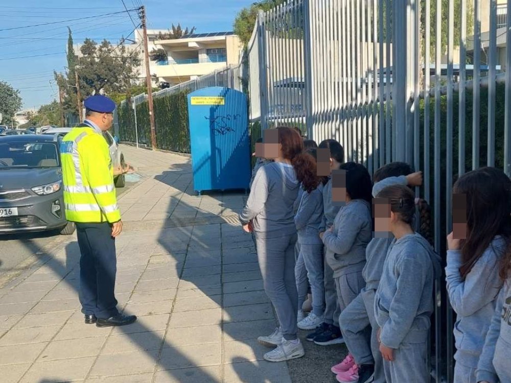 28/2 Μάθημα Κυκλοφοριακής Αγωγής από τον Οικείο Αστυνομικό της Γειτονιάς στα πλαίσια του μαθήματος της Αγωγής Ζωής για τη Β' ταξη