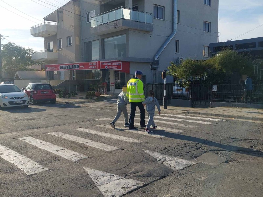28/2 Μάθημα Κυκλοφοριακής Αγωγής από τον Οικείο Αστυνομικό της Γειτονιάς στα πλαίσια του μαθήματος της Αγωγής Ζωής για τη Β' ταξη