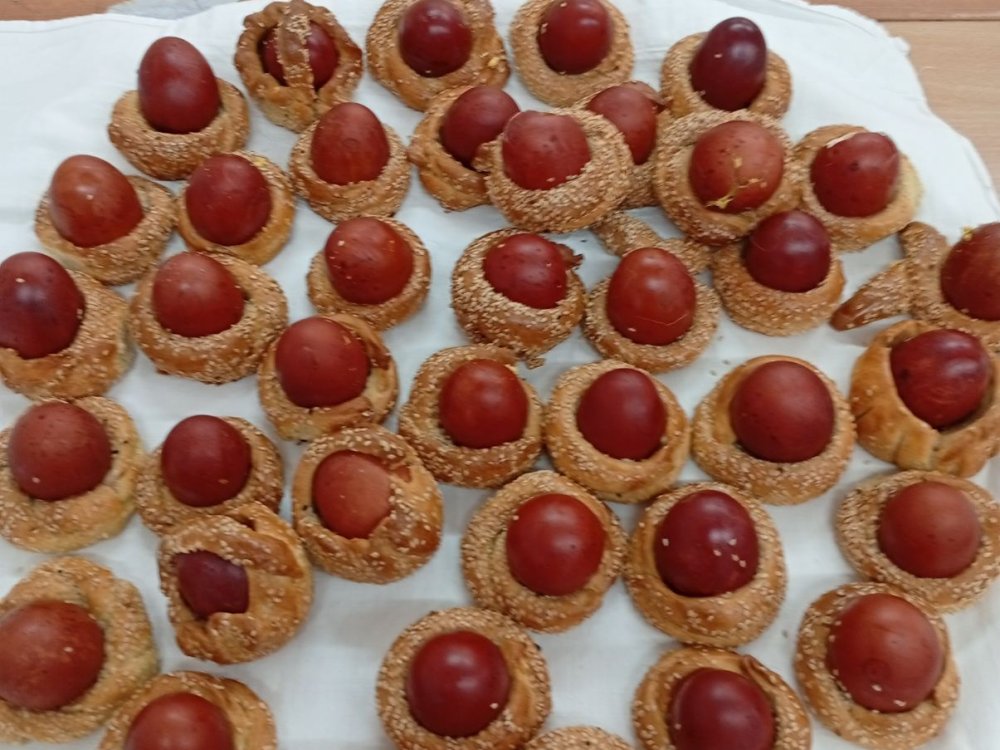 Τα παιδιά του Α1 και του Α2 έφτιαξαν παραδοσιακές αυκωτες και μύρισε το σχολείο "Πασχα"