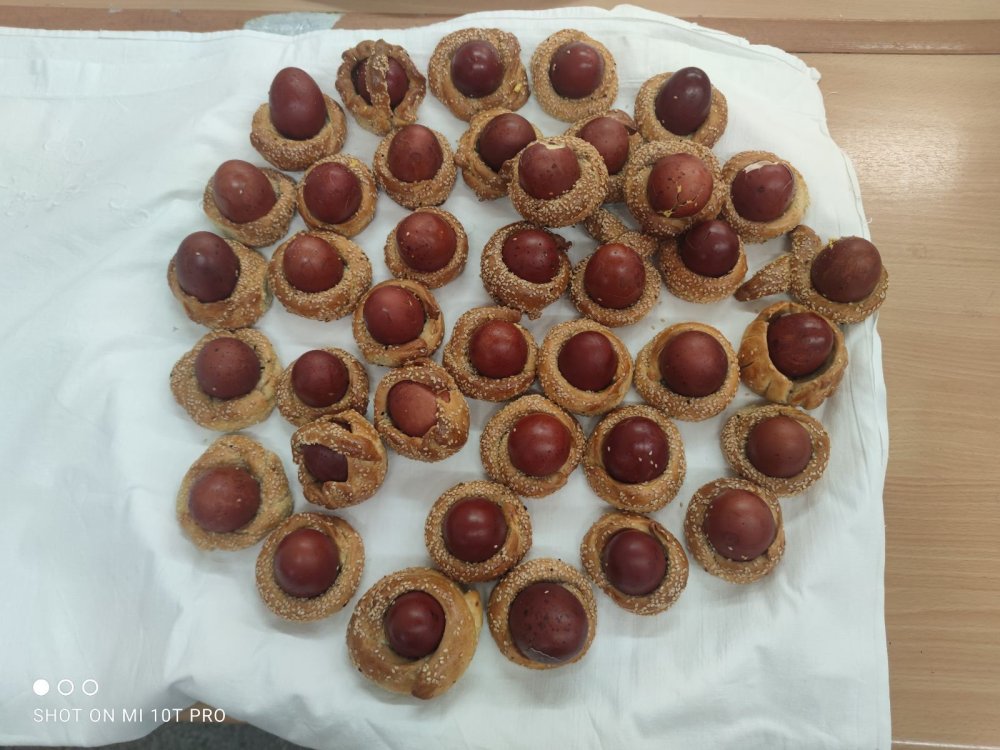 Τα παιδιά του Α1 και του Α2 έφτιαξαν παραδοσιακές αυκωτες και μύρισε το σχολείο "Πασχα"