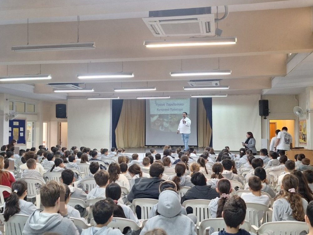 7/2/25 : Παρουσιαση αξιας υγιεινου προγευματος και υγιεινό πρόγευμα προς ολα τα παιδια. Μια δράση του Συνδέσμου Γονεων σε συνεργασία με την Γ Τεχνική Σχολη