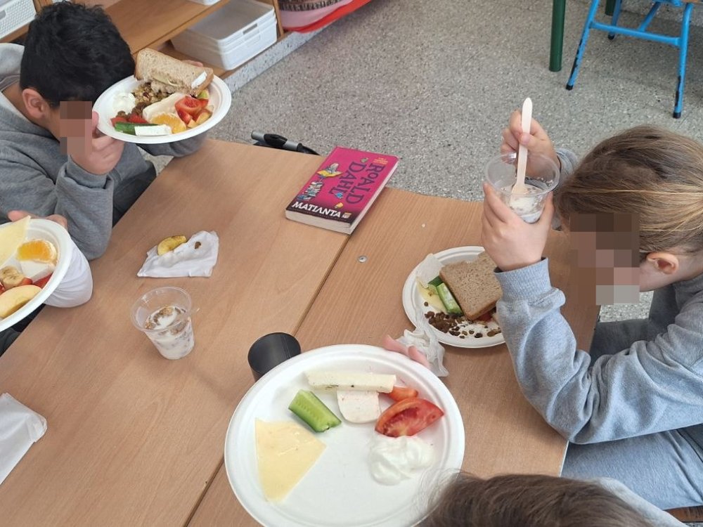 7/2/25 : Παρουσιαση αξιας υγιεινου προγευματος και υγιεινό πρόγευμα προς ολα τα παιδια. Μια δράση του Συνδέσμου Γονεων σε συνεργασία με την Γ Τεχνική Σχολη