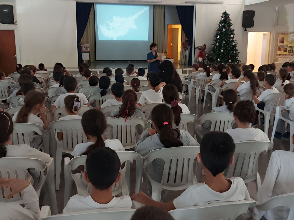 Παρουσίαση βιβλίων για την κατεχόμενη γη μας από τη συγγραφέα Κυριακή Τσαγκάρη
