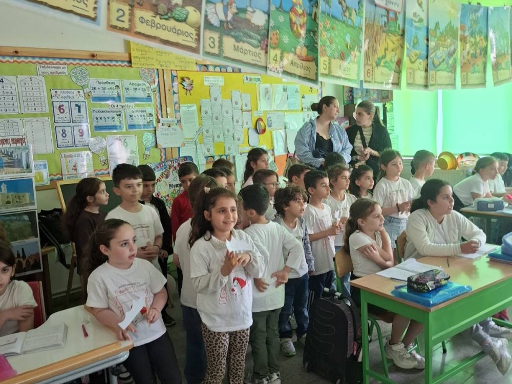 Στα πλαίσια της ομαλής μετάβασης από το νηπιαγωγείο στο δημοτικό σχολείο, το σχολείο μας φιλοξένησε παιδιά γειτονικών νηπιαγωγείων.
