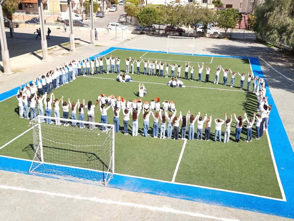 Το σχολείο μας θυμάται την Ημέρα για τα Σπάνια Γενετικά Νοσήματα.