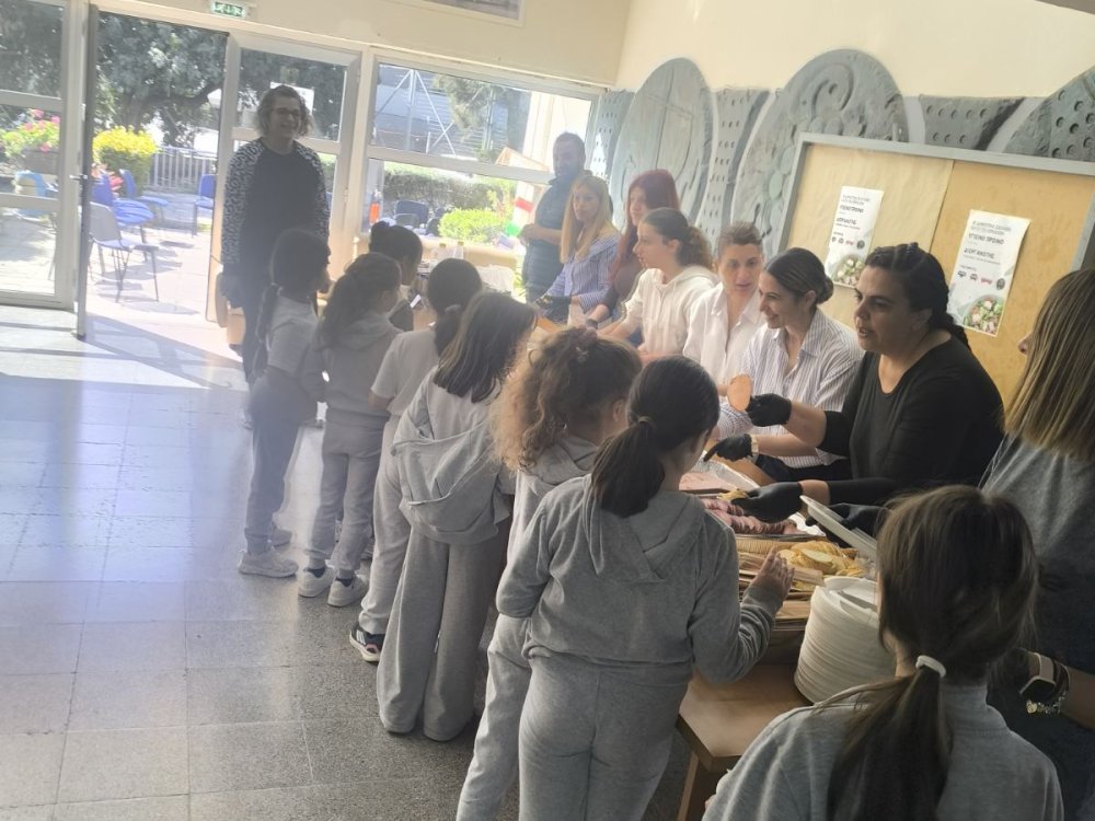 22/4/2026: Υγιεινό πρόγευμα σε όλα τα παιδιά από τον Σύνδεσμο Γονέων.