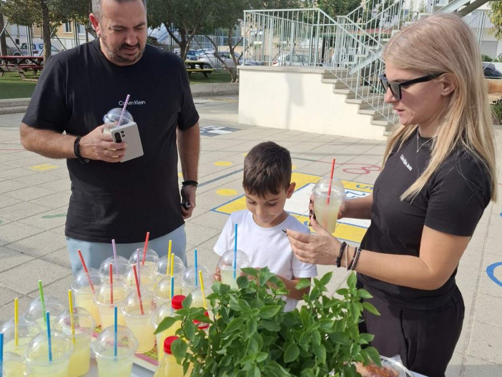 Δεύτερη ημέρα πραγματοποίησης του "Παζαριού Αγάπης" 25/11/2025