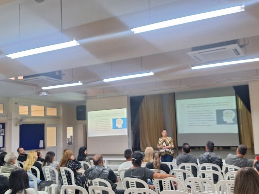 Σεμινάριο με θέμα: Αποσυνδεθείτε για να Συνδεθείτε. Πώς αντιμετωπίζουμε αποτελεσματικά τη χρήση των ηλεκτρονικών μέσων από τα παιδιά μας 17/11/2025