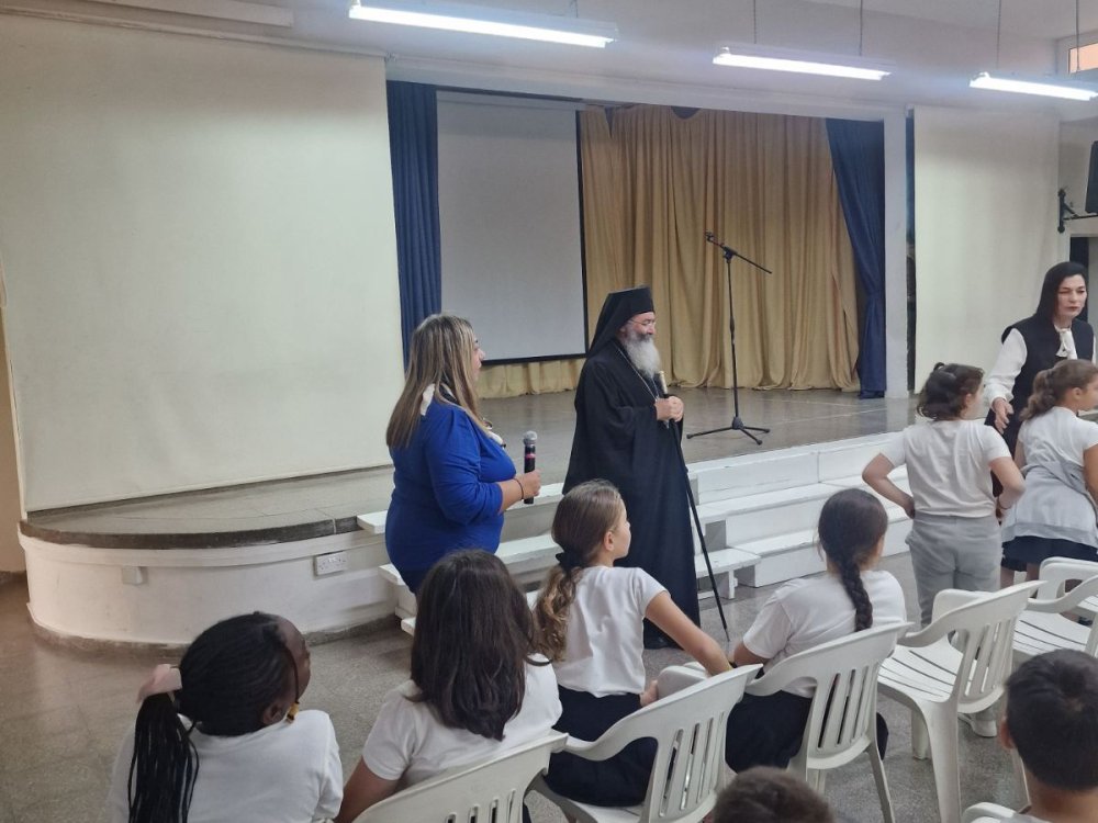 Επίσκεψη του Θεοφιλεστατου Χωρεπισκοπου Αμαθουντος κ. κ. Νικολάου στις 4 Νοεμβρίου 2025 στο σχολειο μας